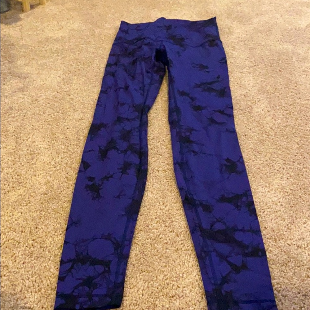 Size 6 lululemon legging